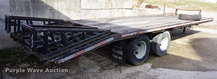 image for item DF1583 1997 Blair equipment trailer