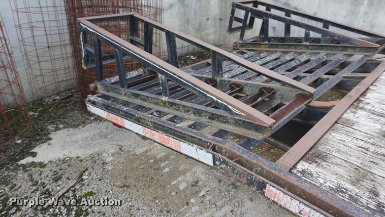 image for item DF1583 1997 Blair equipment trailer