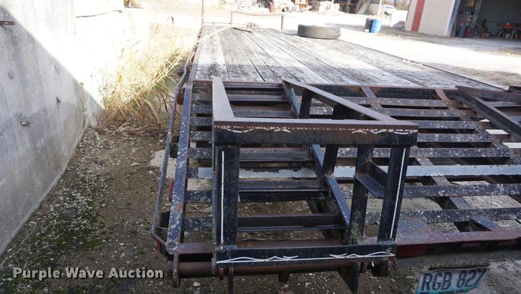 image for item DF1583 1997 Blair equipment trailer