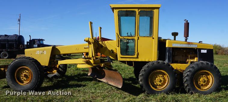 image for item DF1590 John Deere 570 motor grader
