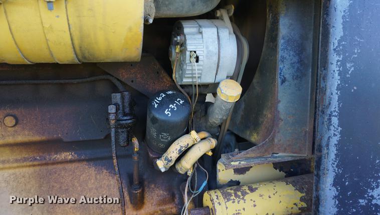 image for item DF1590 John Deere 570 motor grader
