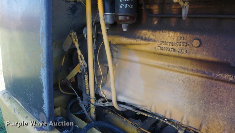 image for item DF1590 John Deere 570 motor grader