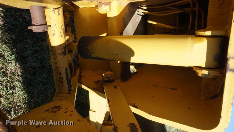 image for item DF1590 John Deere 570 motor grader