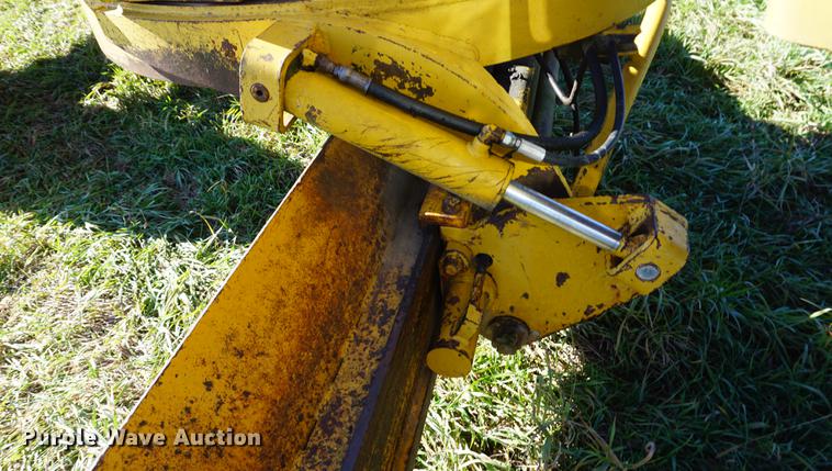 image for item DF1590 John Deere 570 motor grader