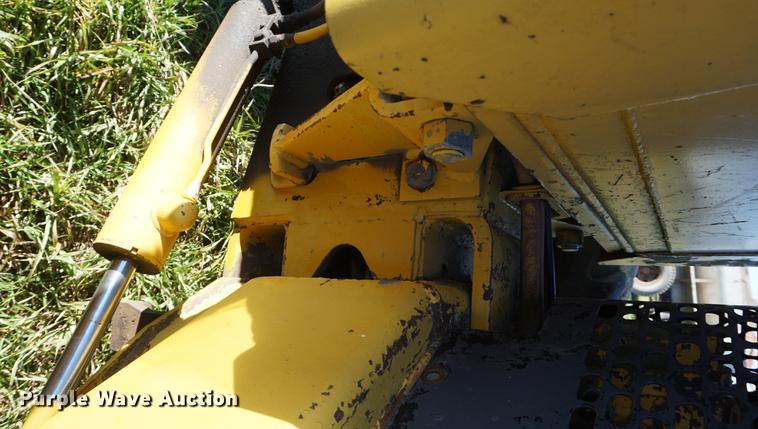 image for item DF1590 John Deere 570 motor grader