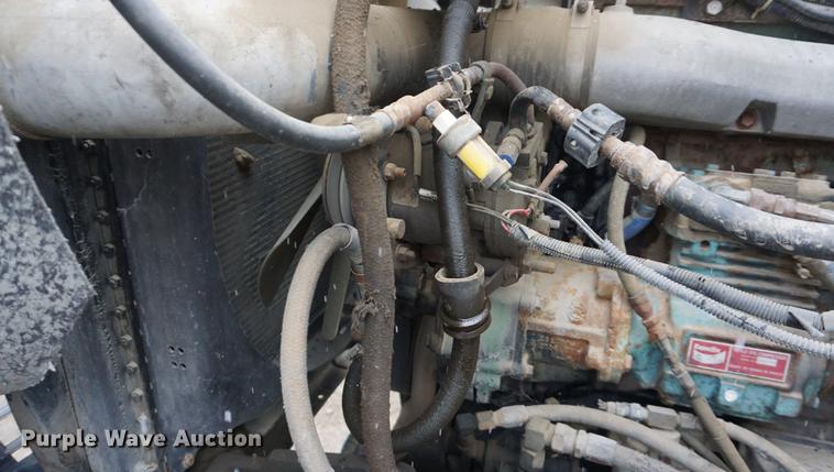 image for item DF1596 1993 Ford L9000 flatbed truck