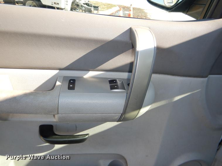 image for item DF1630 2009 Chevrolet Silverado 3500HD utility bed pickup truck