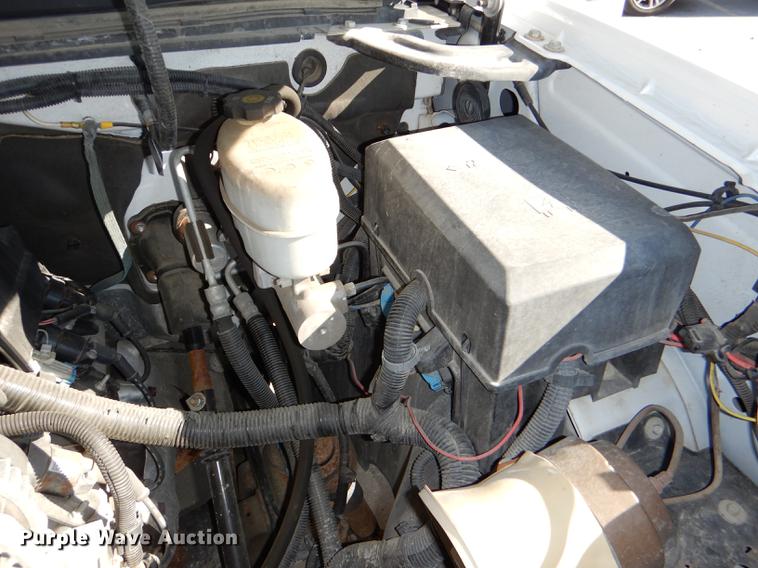 image for item DF1961 2009 Chevrolet Silverado 3500HD utility bed pickup truck