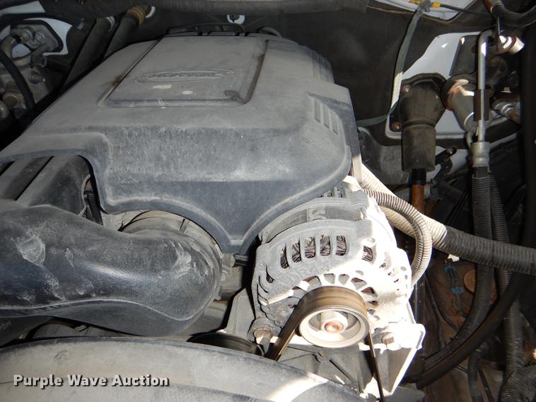 image for item DF1961 2009 Chevrolet Silverado 3500HD utility bed pickup truck