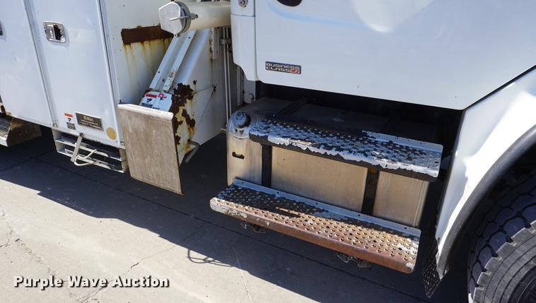 image for item DF1968 2010 Freightliner Business Class M2 digger derrick truck