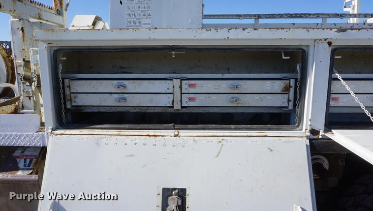 image for item DF1968 2010 Freightliner Business Class M2 digger derrick truck