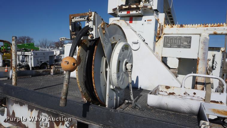 image for item DF1968 2010 Freightliner Business Class M2 digger derrick truck