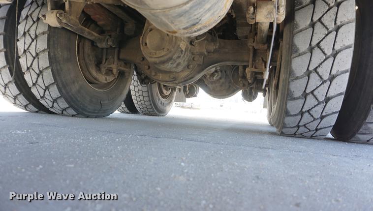 image for item DF1968 2010 Freightliner Business Class M2 digger derrick truck