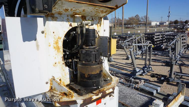 image for item DF1968 2010 Freightliner Business Class M2 digger derrick truck