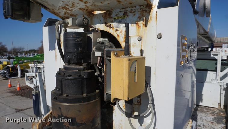 image for item DF1968 2010 Freightliner Business Class M2 digger derrick truck