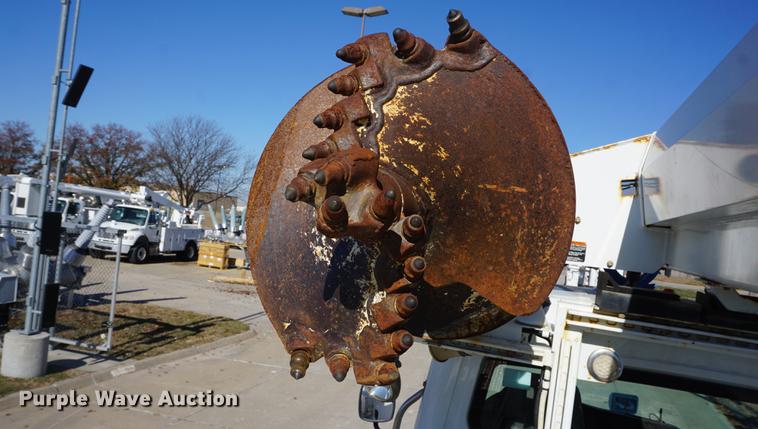 image for item DF1968 2010 Freightliner Business Class M2 digger derrick truck