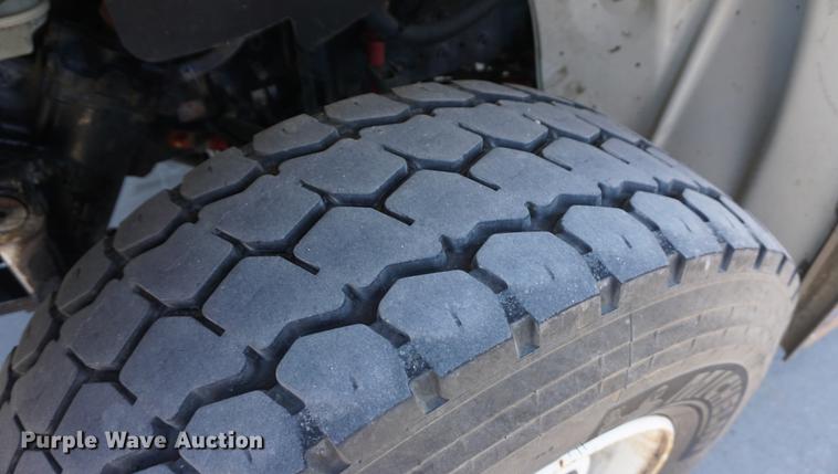 image for item DF1968 2010 Freightliner Business Class M2 digger derrick truck