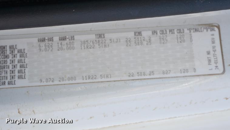 image for item DF1968 2010 Freightliner Business Class M2 digger derrick truck