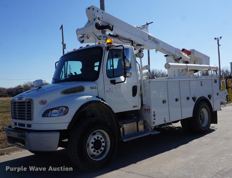 image for item DF1969 2010 Freightliner Business Class M2 bucket truck