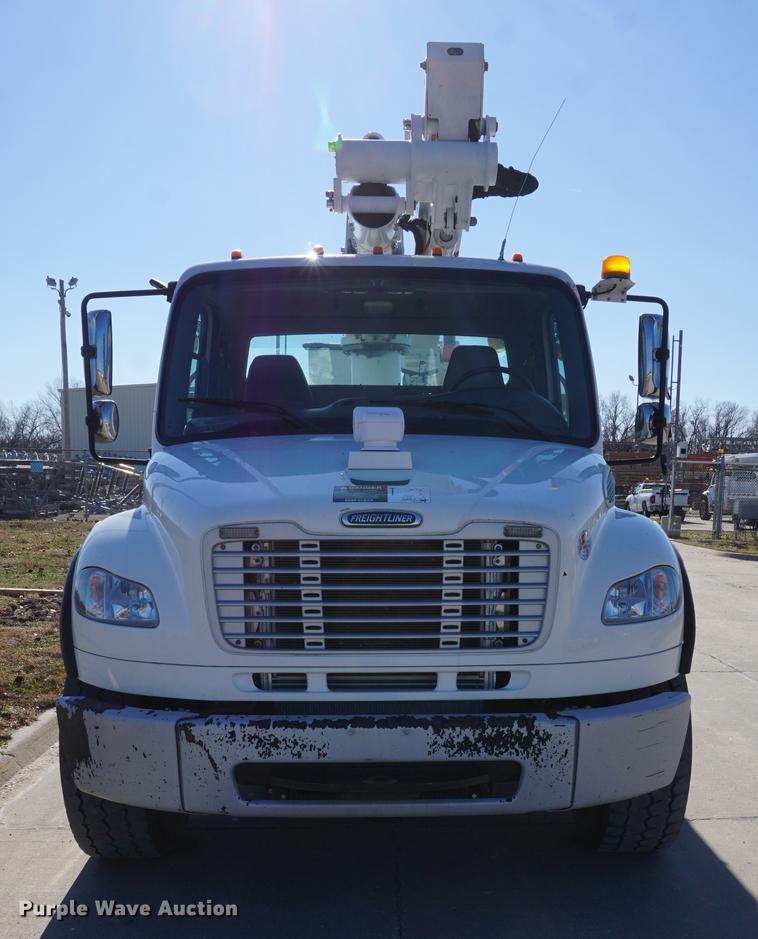 image for item DF1969 2010 Freightliner Business Class M2 bucket truck