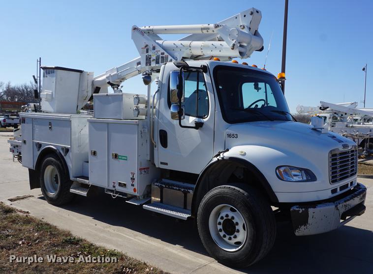 image for item DF1969 2010 Freightliner Business Class M2 bucket truck