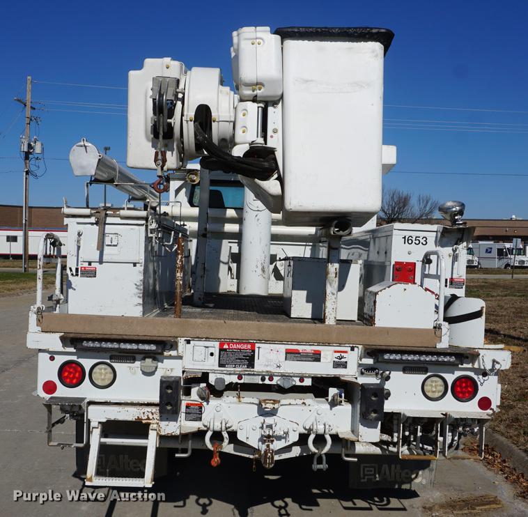 image for item DF1969 2010 Freightliner Business Class M2 bucket truck