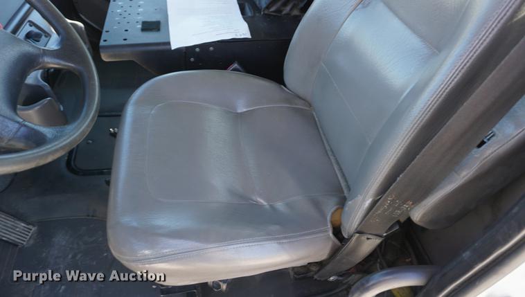 image for item DF1969 2010 Freightliner Business Class M2 bucket truck