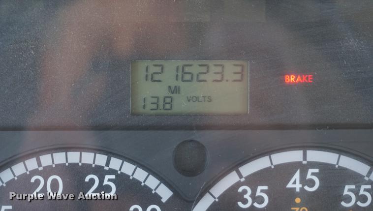 image for item DF1969 2010 Freightliner Business Class M2 bucket truck