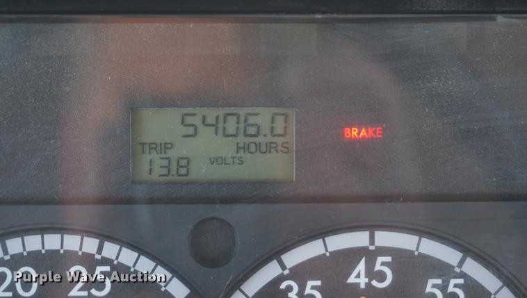 image for item DF1969 2010 Freightliner Business Class M2 bucket truck