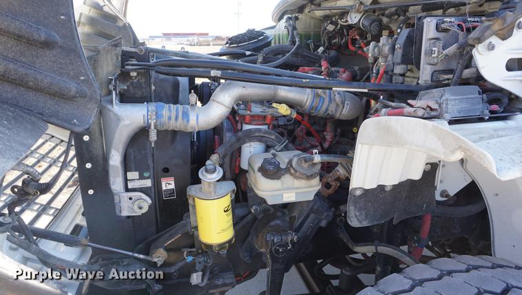 image for item DF1969 2010 Freightliner Business Class M2 bucket truck