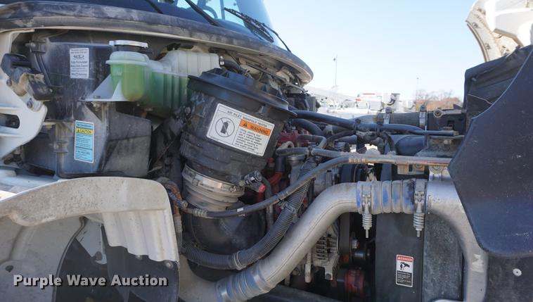 image for item DF1969 2010 Freightliner Business Class M2 bucket truck