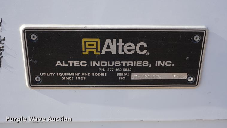 image for item DF1969 2010 Freightliner Business Class M2 bucket truck