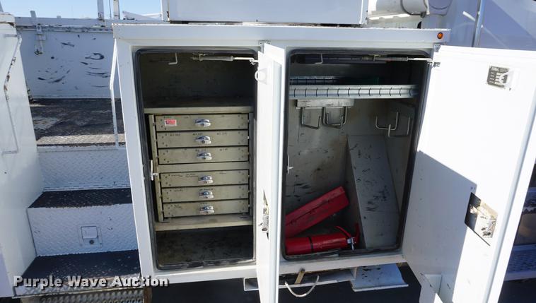 image for item DF1969 2010 Freightliner Business Class M2 bucket truck