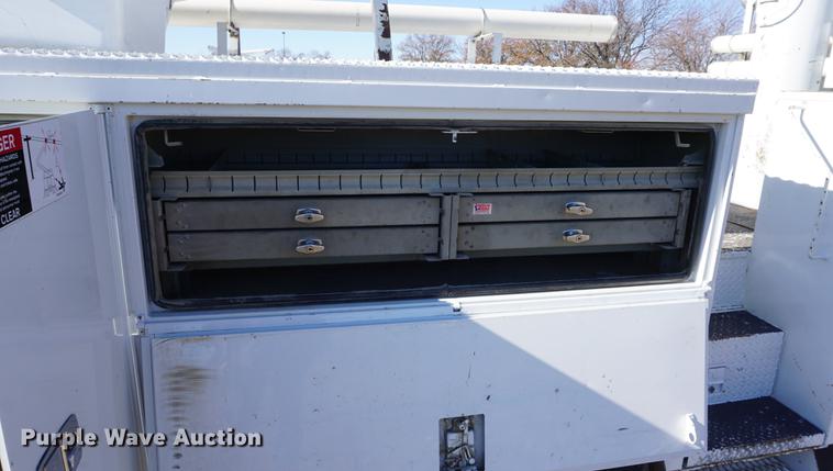 image for item DF1969 2010 Freightliner Business Class M2 bucket truck