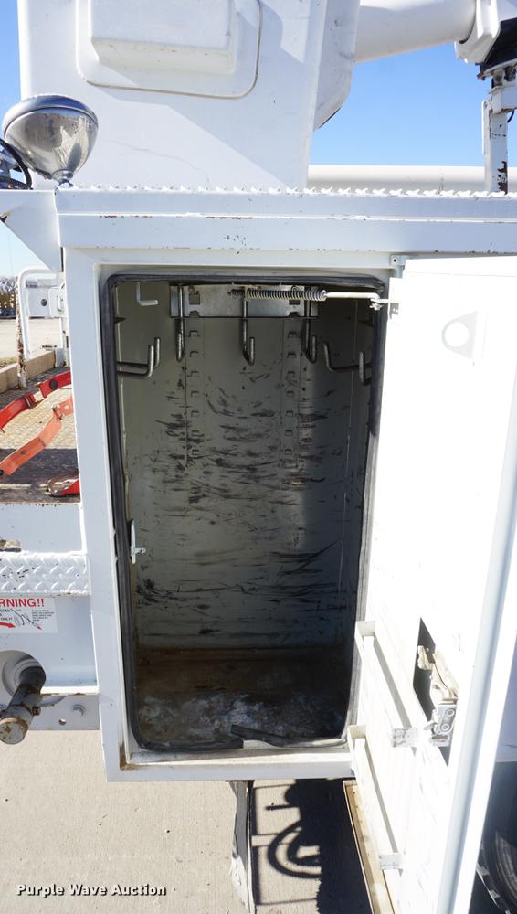 image for item DF1969 2010 Freightliner Business Class M2 bucket truck