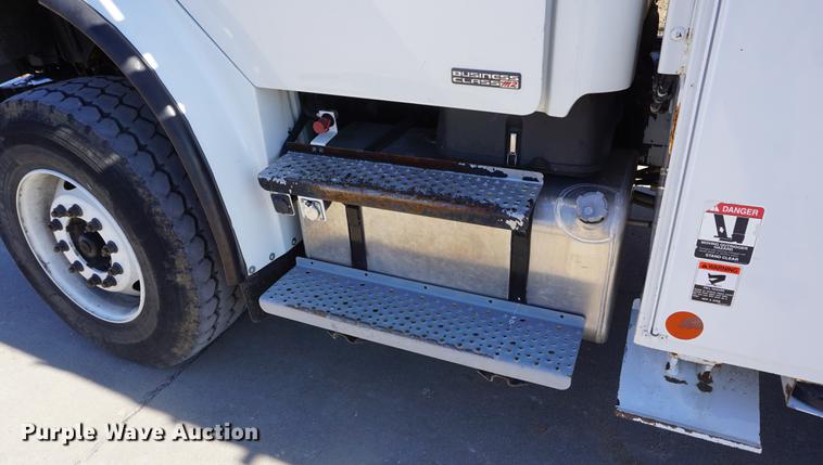 image for item DF1969 2010 Freightliner Business Class M2 bucket truck