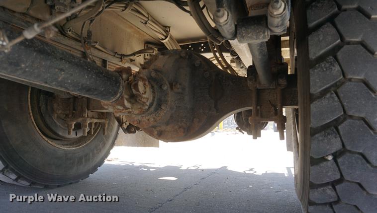 image for item DF1969 2010 Freightliner Business Class M2 bucket truck