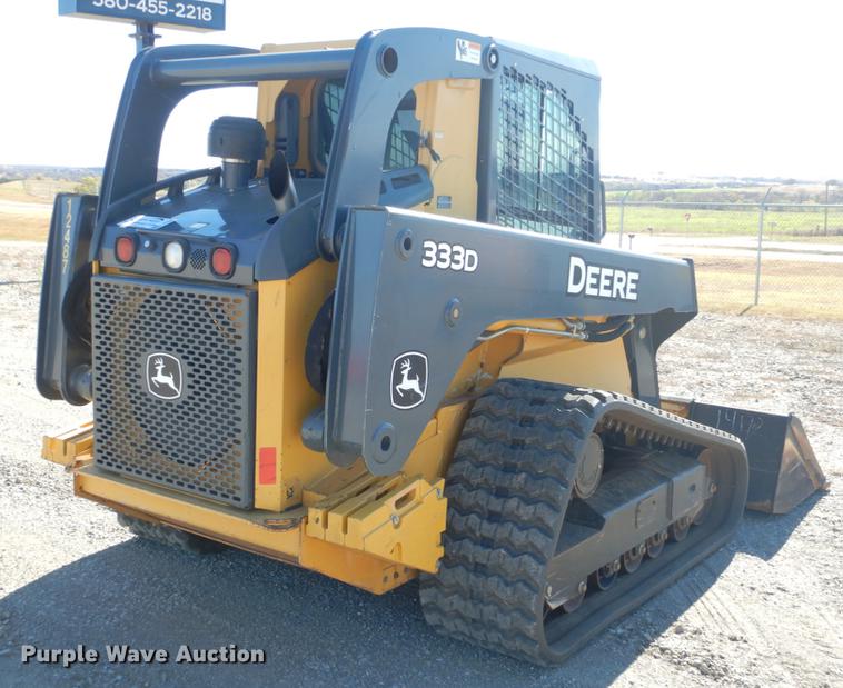 image for item DF2041 2012 John Deere 333D skid steer