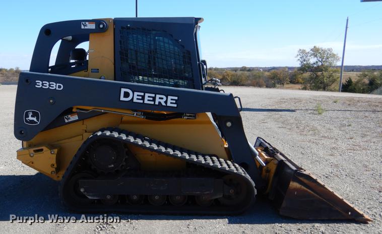 image for item DF2041 2012 John Deere 333D skid steer