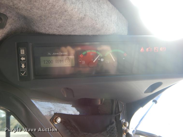 image for item DF2041 2012 John Deere 333D skid steer