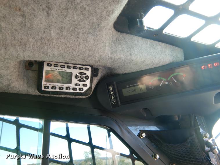 image for item DF2041 2012 John Deere 333D skid steer