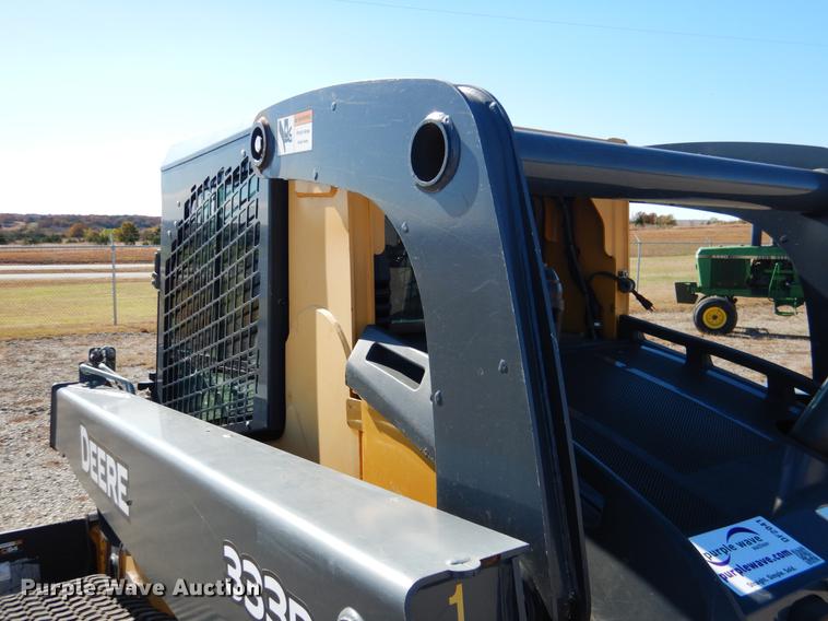 image for item DF2041 2012 John Deere 333D skid steer