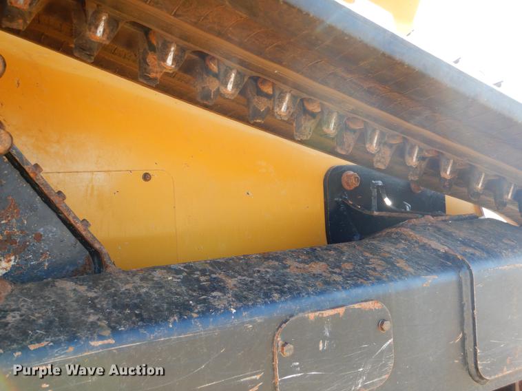 image for item DF2041 2012 John Deere 333D skid steer