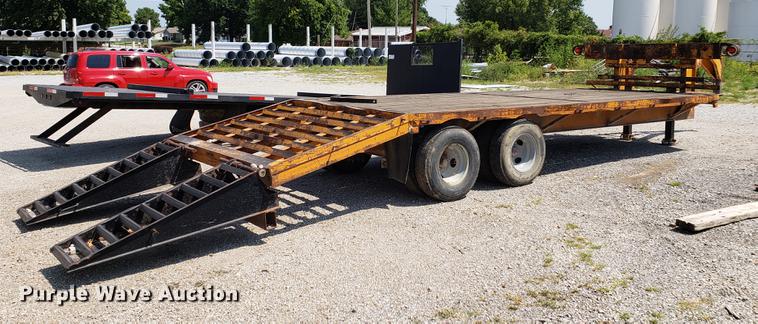 image for item DF2403 1987 equipment trailer