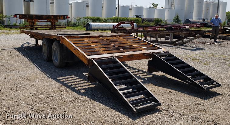 image for item DF2403 1987 equipment trailer