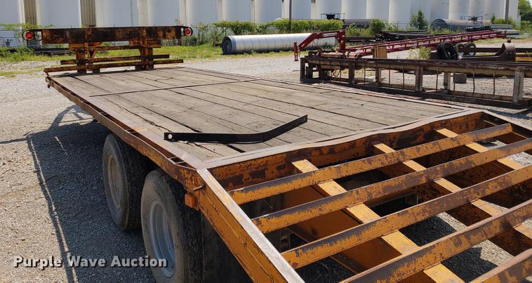 image for item DF2403 1987 equipment trailer