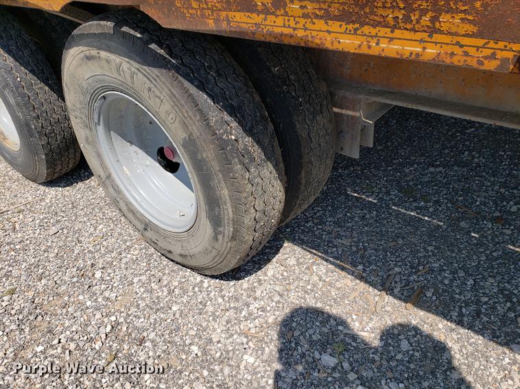 image for item DF2403 1987 equipment trailer