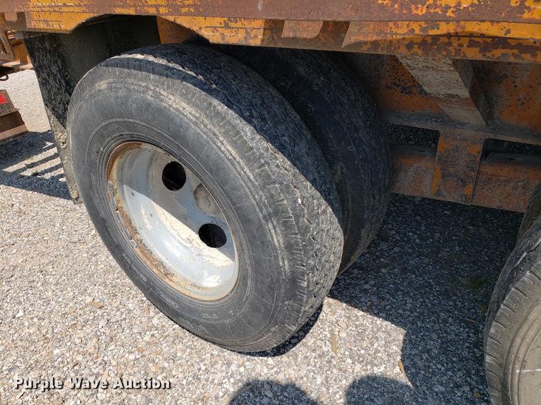 image for item DF2403 1987 equipment trailer