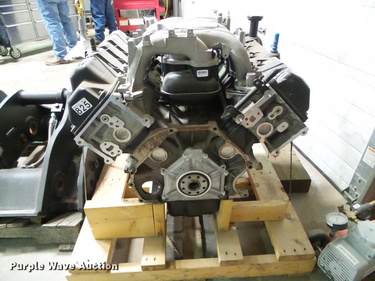 image for item DF2860 2013 Generac GLPNGDQT-100 6.8L V10 natural gas engine