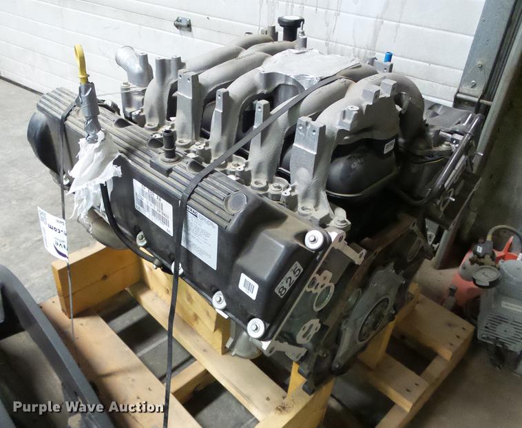 image for item DF2860 2013 Generac GLPNGDQT-100 6.8L V10 natural gas engine